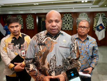 Gubernur Papua, Matius Fakhiri / Istimewa