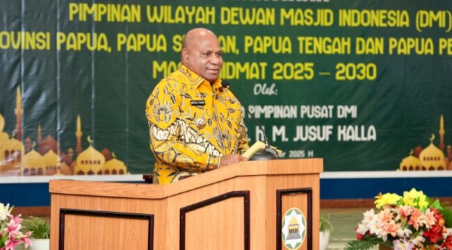 Gubernur Papua, Matius Fakhiri / Istimewa