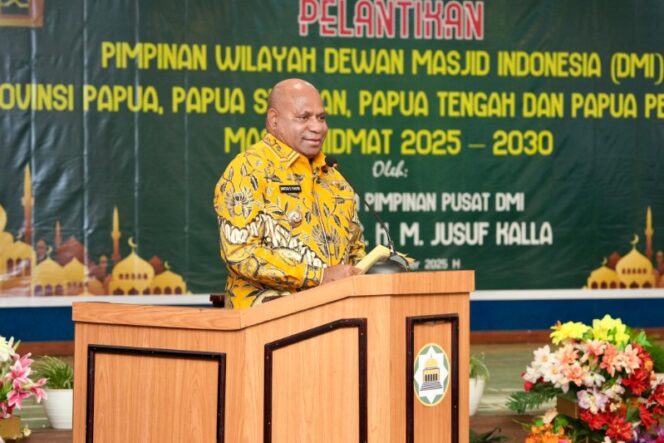 
					Gubernur Papua, Matius Fakhiri / Istimewa