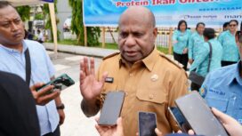 Gubernur Provinsi Papua, Matius D. Fakhiri / Istimewa