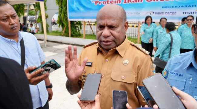 Gubernur Provinsi Papua, Matius D. Fakhiri / Istimewa
