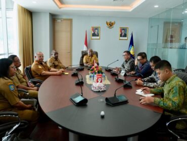 Pertemuan Gubernur Papua dengan Itjen Kemendagri / Istimewa