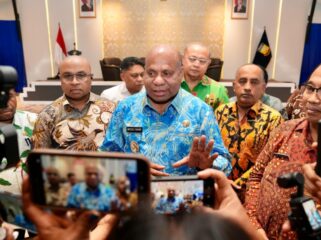 Gubernur Provinsi Papua, Matius D. Fakhiri / Istimewa