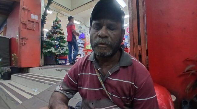Nelman Kopouw, penyandang disabilitas netra di Kota Jayapura / Euforia.id