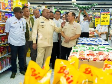 Gubernur cek ketersediaan bahan pokok / Istimewa