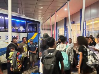 Tampak penumpang mudik gratis jalur darat sedang mengantre / Istimewa