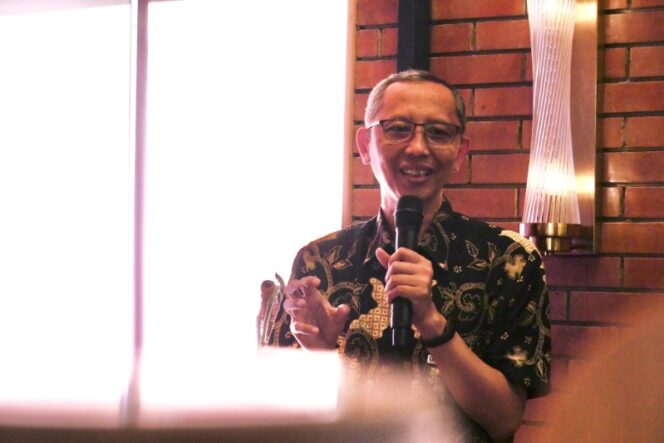 
					Director & Chief Telco Services Officer Lintasarta, Zulfi Hadi