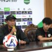 Pelatih Persipura, Rahmad Darmawan dan pemain Reno Salampessy / Istimewa