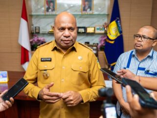 Gubernur Papua, Matius D. Fakhiri / Istimewa