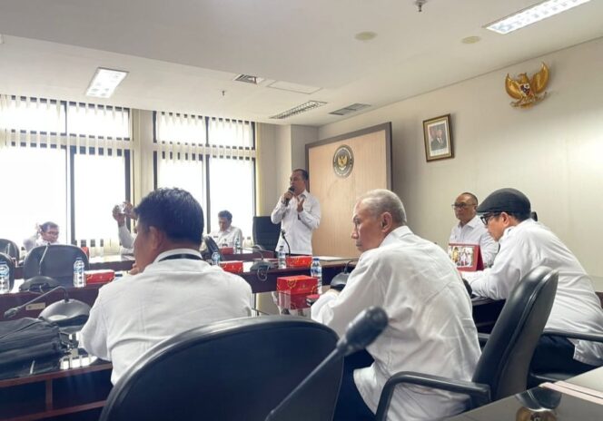 
					Suasana rapat yang digelar untuk menyiapkan agenda retret wartawan / Instagram PWI 