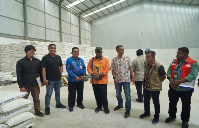 
					TPID Pemprov Papua saat melakukan sidak / dok Papua.go.id