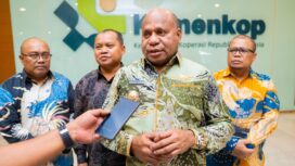 Gubernur Papua, Matius D. Fakhiri / Istimewa