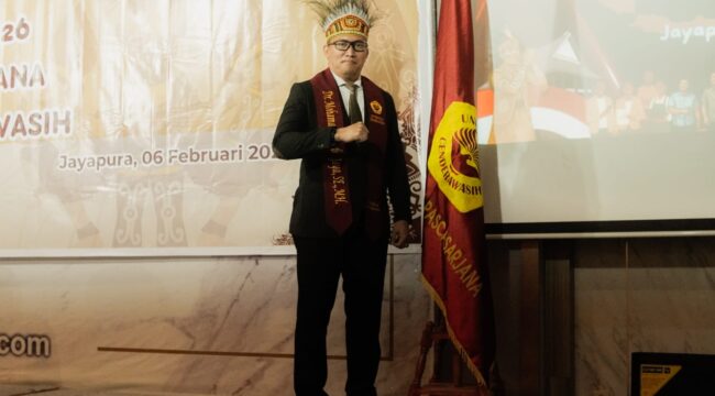 AIPDA Dr. Mohamad Efendi Jaya saat menghadiri prosesi Yudisium di Hotel Grand Abepura, Kota Jayapura / Istimewa
