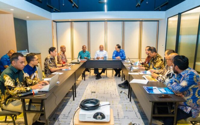 
					Pertemuan Gubernur Papua, Matius D. Fakhiri dengan PT Angkasa Pura / Istimewa