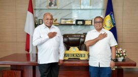 Gubernur Papua, Matius D. Fakhiri bersama Jubir M. Rifai Darus / Istimewa