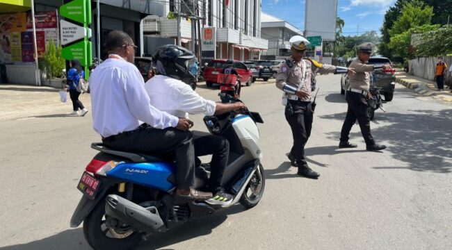 Pengendara yang kedapatan melanggar dalam operasi Keselamatan Cartenz / dok Polresta Jayapura Kota