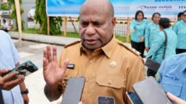 Gubernur Papua, Matius D. Fakhiri / Istimewa