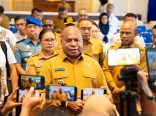 Gubernur Papua, Matius D. Fakhiri / Istimewa