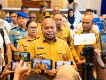 Gubernur Papua, Matius D. Fakhiri / Istimewa