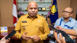 Gubernur Papua, Matius D. Fakhiri / Istimewa