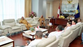 KONI Papua melaporkan kesiapan Musprov dan strategi menuju PON kepada Gubernur, Matius D. Fakhiri / Istimewa