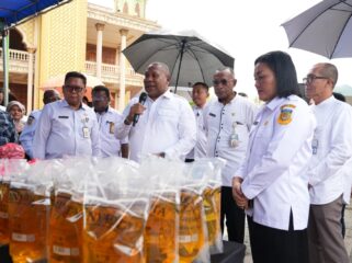 Wagub Papua, Aryoko Rumaropen, buka gerakan pangan murah / Istimewa