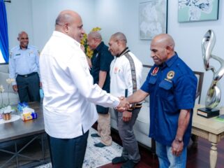 Gubernur Papua, Matius D. Fakhiri bertemu pengurus PBFI Papua / Istimewa