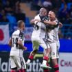 Boaz Solossa merayakan gol kemenangan Persipura ke gawang Persiba Balikpapan / Ofisial Persipura