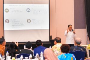 Wamenkes RI, Benjamin Paulus Octavianus saat memaparkan data kasus penyakit / Istimewa