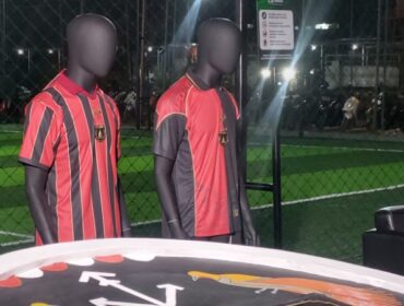Jersey Anniversary Persipura yang diluncurkan pada perayaan HUT Ke-63 klub / Istimewa