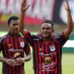 Gunansar Mandowen bersama Ramai Rumakiek saat melakukan selebrasi / Persipura Official