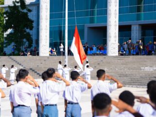 Upacara peringatan Hardiknas 2026 di Halaman Kantor Gubernur Papua / Istimewa