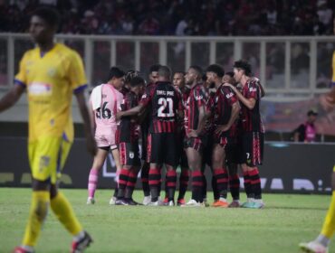 Skuad Persipura pada laga kontra Persiku Kudus di Stadion Lukas Enembe / Official Persipura