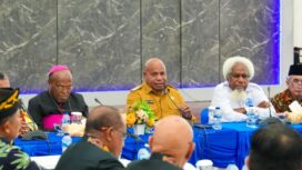 Gubernur Papua, Matius D. Fakhiri menggelar pertemuan dengan FKUB Provinsi Papua / Istimewa 