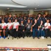 Gubernur Papua, Matius D. Fakhiri saat bertemu dengan Tim Persipura / Istimewa