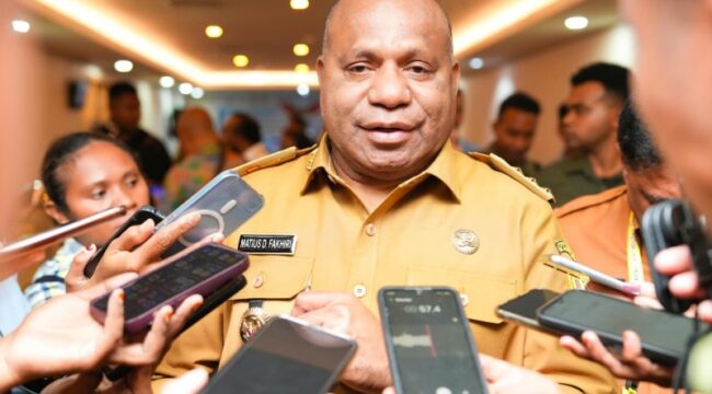 Gubernur Papua, Matius D. Fakhiri / Istimewa