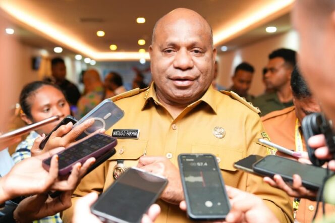 
					Gubernur Papua, Matius D. Fakhiri / Istimewa