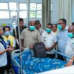 Gubernur Papua, Matius D. Fakhiri berkunjung ke RSUD Biak / Istimewa