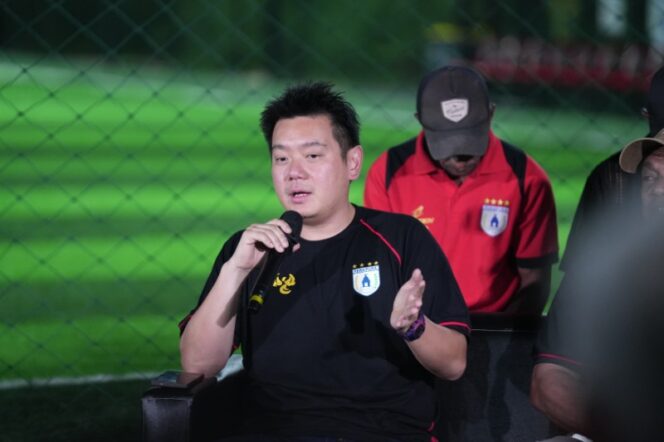 
					Manajer Persipura, Owen Rahadiyan / Persipura Official 