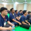 Pemuda dan Remaja HKBP Papua mengikuti kegiatan di Aula BPMP Kotaraja / Rio Nainggolan