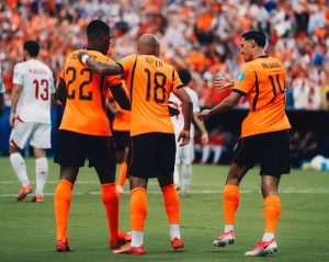 Pemain Belanda usai merayakan gol ke gawang Tunisia / social media OnsOranje