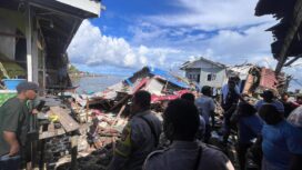 Suasana di TKP pasca ledakan bom yang diduga peninggalan Perang Dunia II di Biak / Istimewa