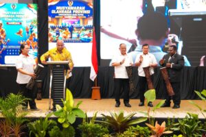Gubernur Matius D. Fakhiri saat membuka Musorprov KONI Papua 2026 / Istimewa