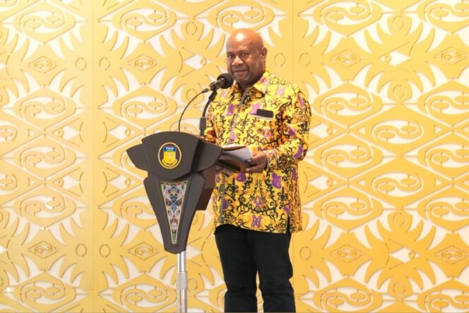 
					Pelaksana Tugas (Plt) Kepala Dinas Pendidikan Provinsi Papua, Marthen Medlama / Istimewa
