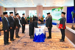 Gubernur lantik pimpinan BAZNAS Papua / Istimewa